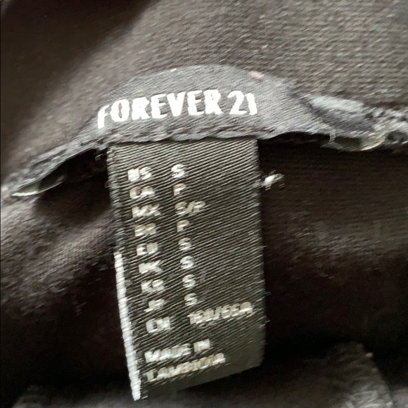 Forever 21 Black Mini Skirt - Picture 4 of 4